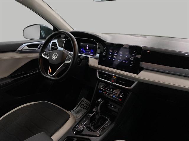 2025 Volkswagen Taos 1.5T SE