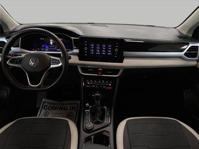 2025 Volkswagen Taos 1.5T SE