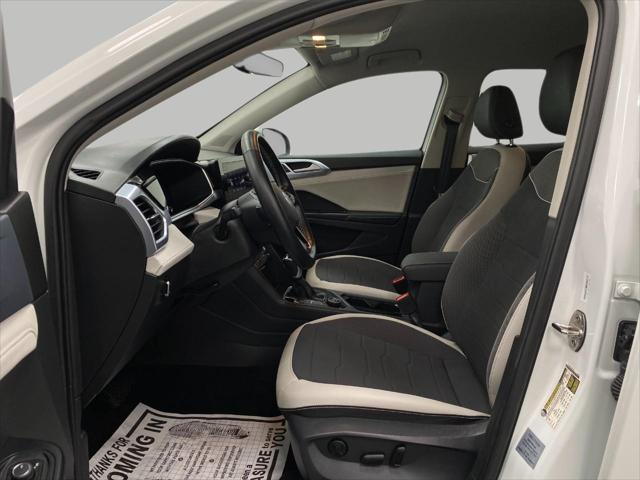 2025 Volkswagen Taos 1.5T SE