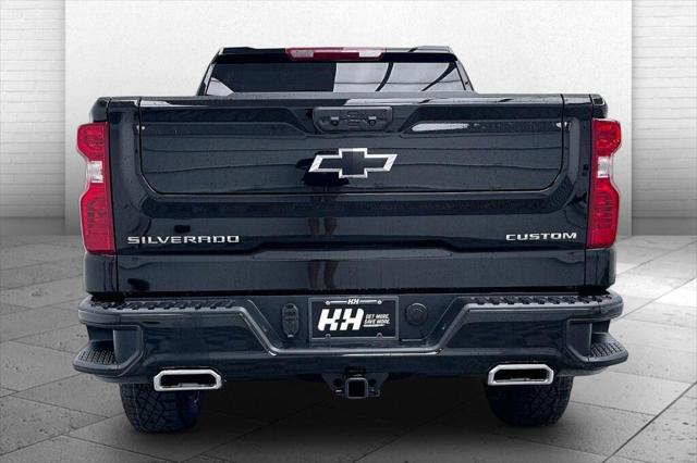 2026 Chevrolet Silverado 1500 4WD Crew Cab Short Bed Custom Trail Boss