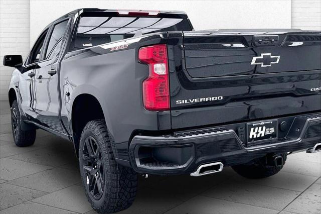 2026 Chevrolet Silverado 1500 4WD Crew Cab Short Bed Custom Trail Boss
