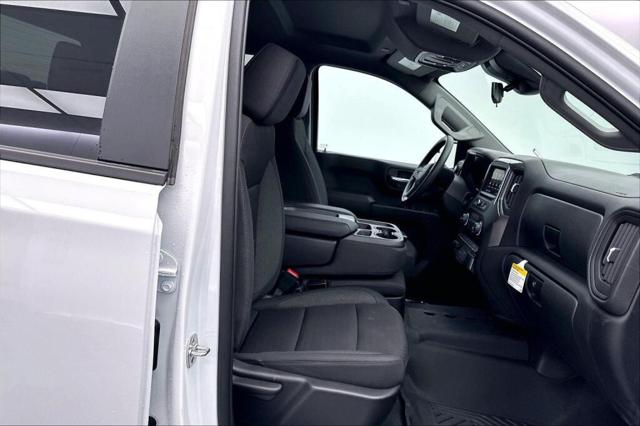 2026 Chevrolet Silverado 1500 4WD Crew Cab Short Bed Custom Trail Boss