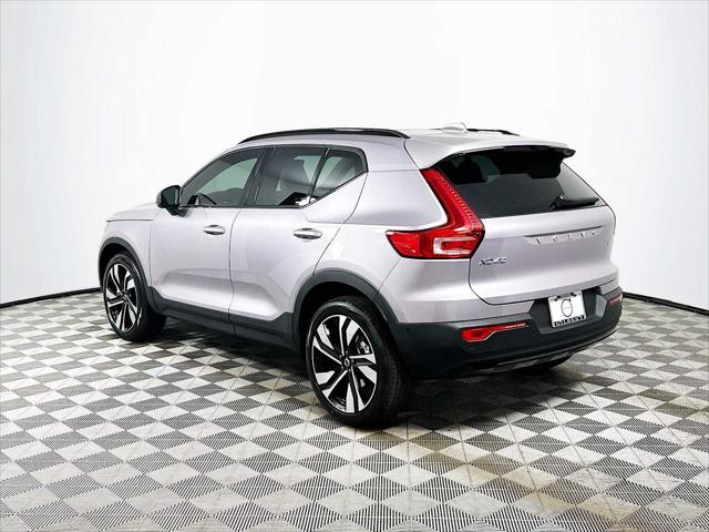 2026 Volvo XC40 Ultra, B5 AWD Gas (mild hybrid), Dark