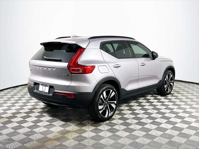 2026 Volvo XC40 Ultra, B5 AWD Gas (mild hybrid), Dark