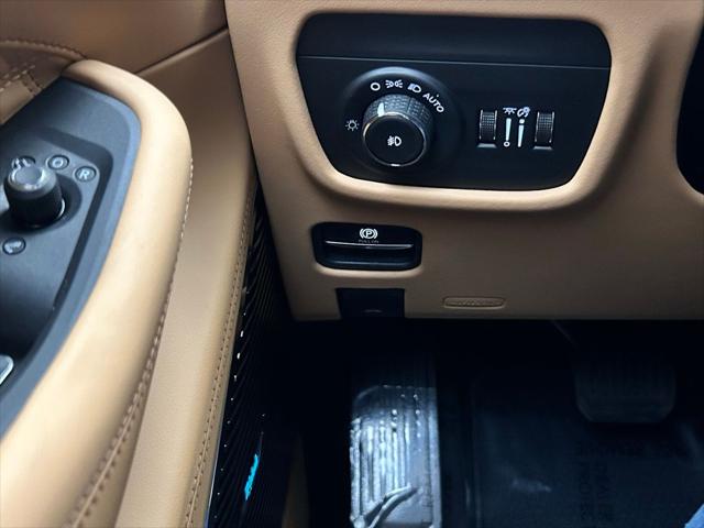 2026 Jeep Grand Cherokee L Summit 4x4
