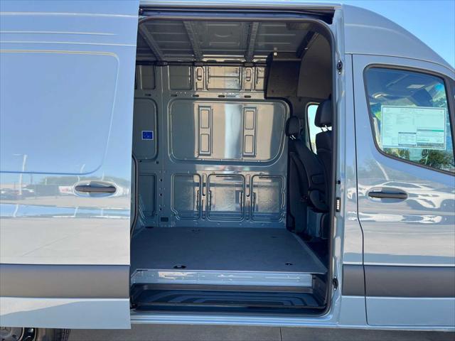 2026 Mercedes-Benz Sprinter 2500 2500 Standard Roof I4 Diesel HO 144 RWD