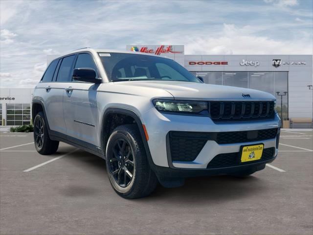 2026 Jeep Grand Cherokee Altitude 4x2