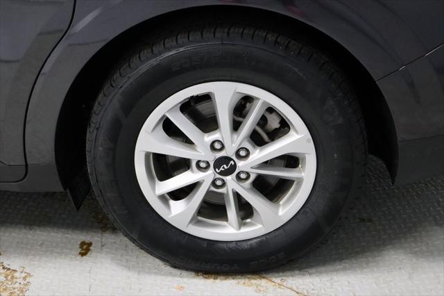 2024 Kia Carnival MPV LX Seat Package