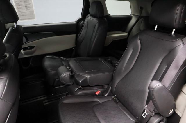 2024 Kia Carnival MPV LX Seat Package