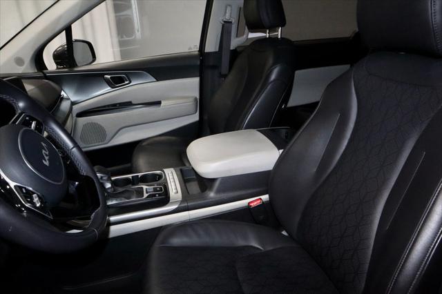 2024 Kia Carnival MPV LX Seat Package