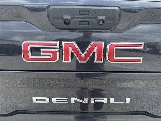2026 GMC Sierra 2500HD Crew Cab, Standard Bed, Denali, 4WD