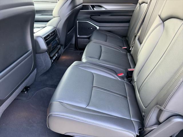 2026 Jeep Grand Wagoneer Upland 4x4