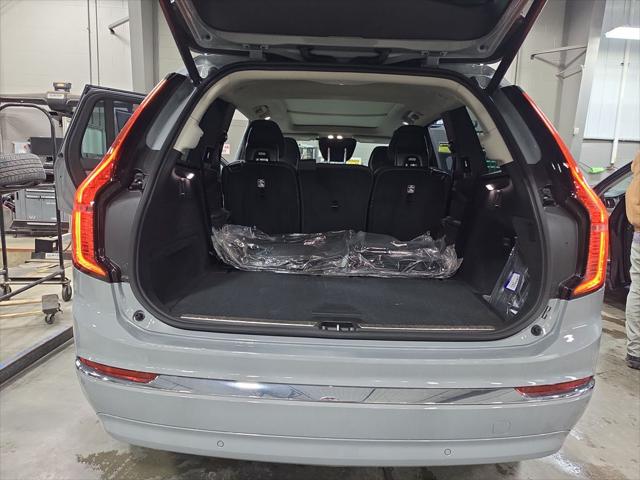 2026 Volvo XC90 Ultra, B6 AWD Gas (mild hybrid), Gasoline, Bright, 7 Seats