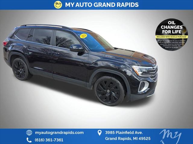2024 Volkswagen Atlas 2.0T SE w/Technology for sale in Grand Rapids, MI