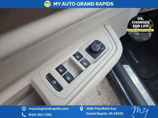 2024 Volkswagen Atlas 2.0T SE w/Technology