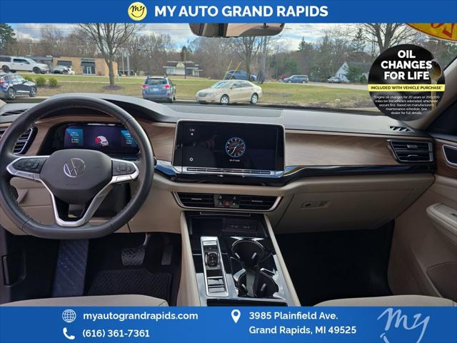 2024 Volkswagen Atlas 2.0T SE w/Technology