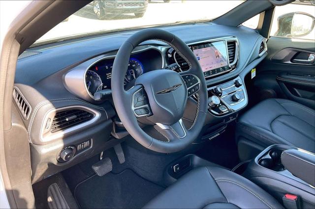 New 2026 Chrysler Pacifica For Sale in Millington, TN