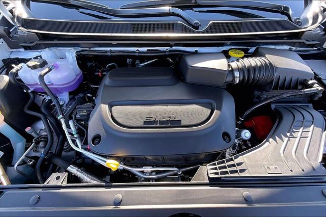 New 2026 Chrysler Pacifica For Sale in Millington, TN