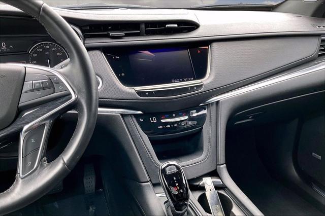 2022 Cadillac XT5 AWD Premium Luxury