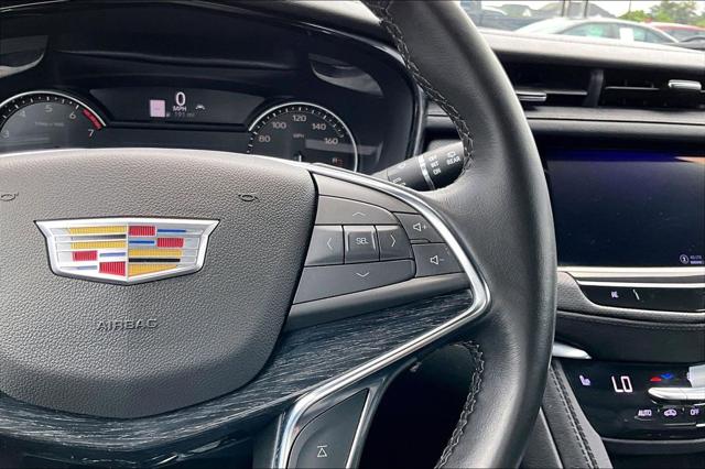 2022 Cadillac XT5 AWD Premium Luxury