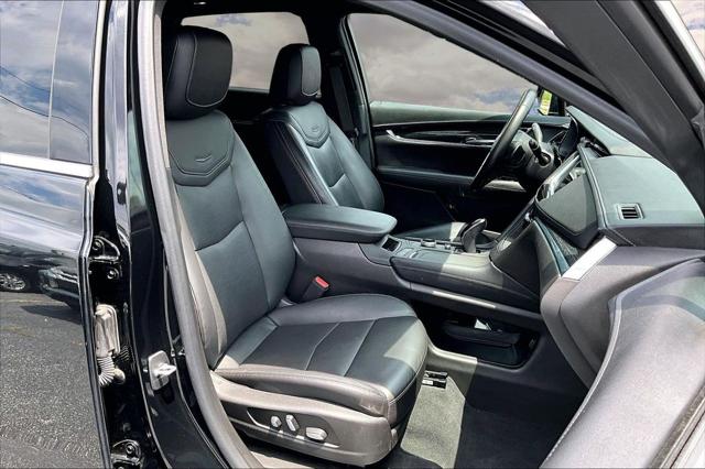 2022 Cadillac XT5 AWD Premium Luxury