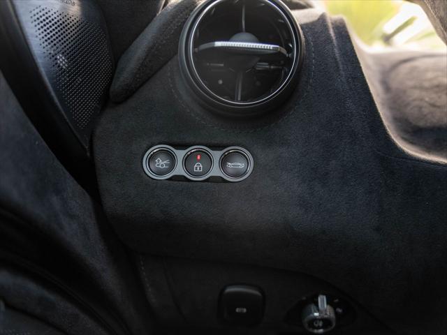 2024 McLaren 750S Coupe