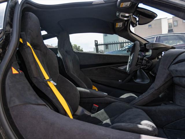 2024 McLaren 750S Coupe