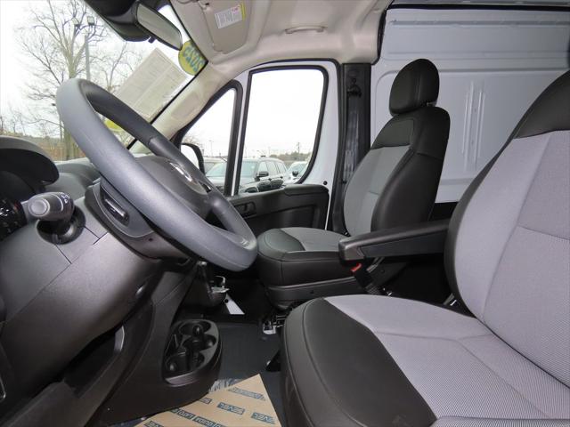 2025 Ram ProMaster 2500 Cargo Van Tradesman High Roof 136" WB w/Pass Seat