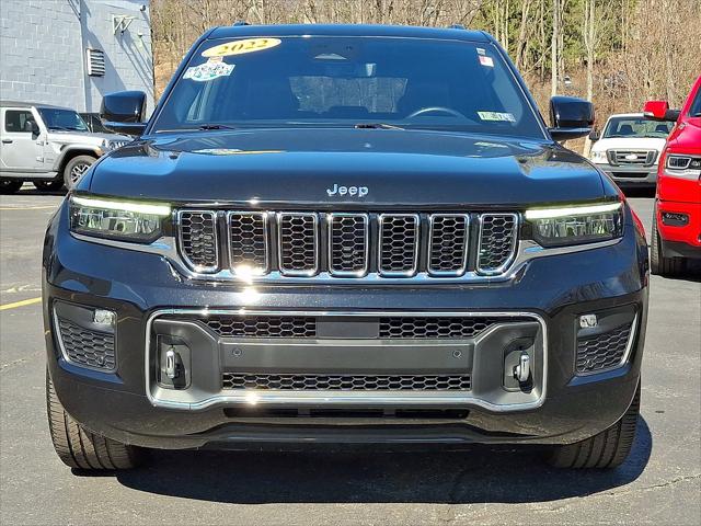 2022 Jeep Grand Cherokee Overland 4x4 2022 Jeep Grand Cherokee Overland 4x4