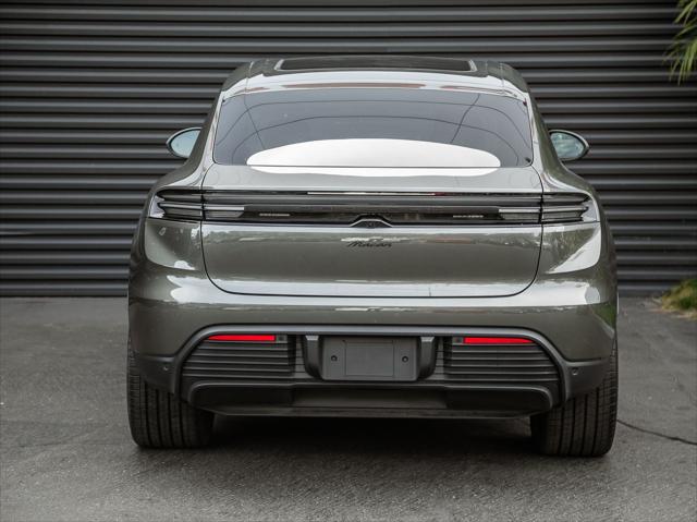 2025 Porsche Macan Electric Unknown
