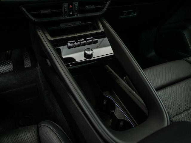 2025 Porsche Macan Electric Unknown