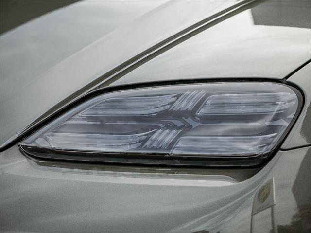 2025 Porsche Macan Electric Unknown