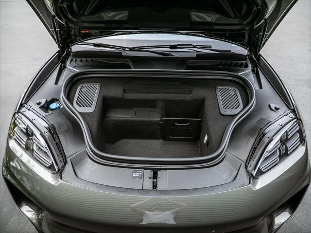 2025 Porsche Macan Electric Unknown