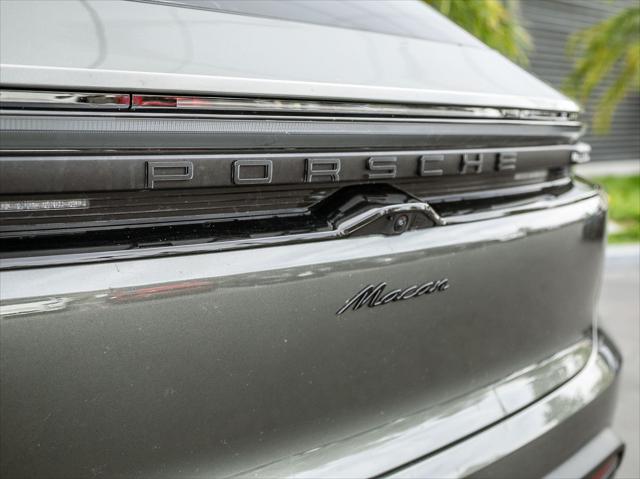 2025 Porsche Macan Electric Unknown
