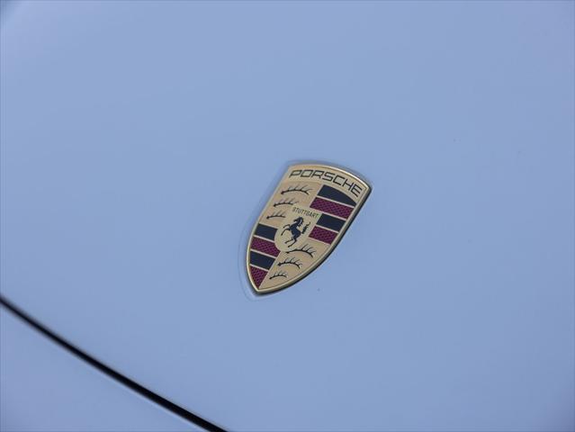 2025 Porsche Macan Electric 4