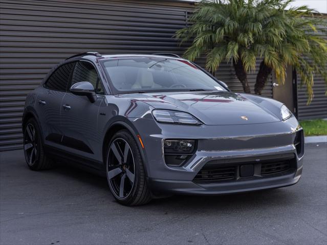 2025 Porsche Macan Electric 4