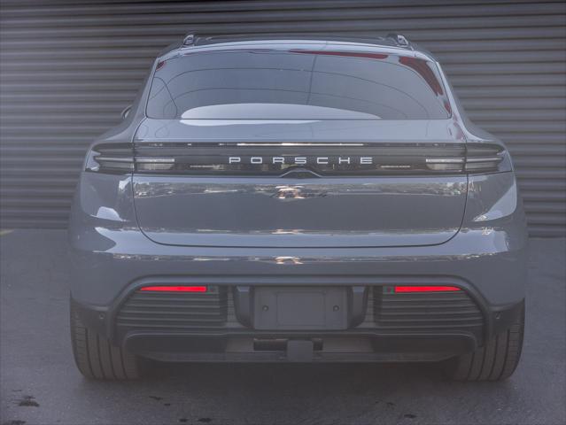2025 Porsche Macan Electric 4