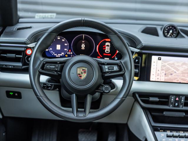2025 Porsche Macan Electric 4