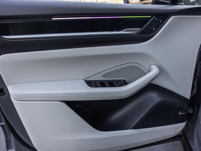 2025 Porsche Macan Electric 4