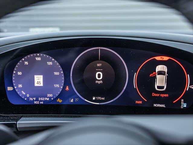2025 Porsche Macan Electric 4