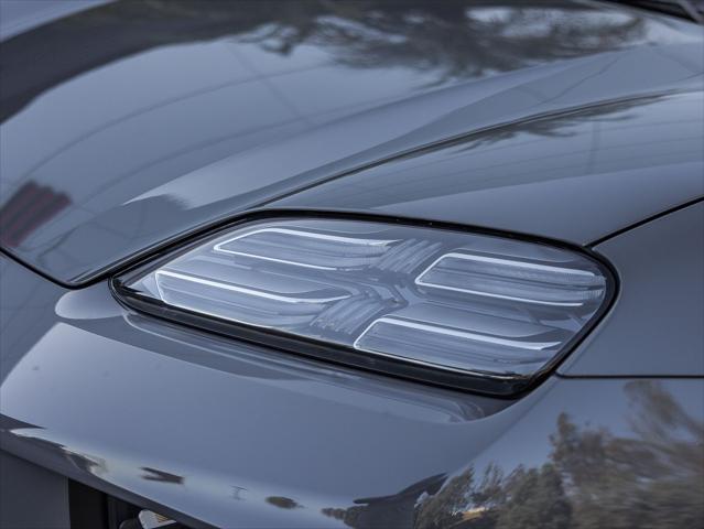 2025 Porsche Macan Electric 4