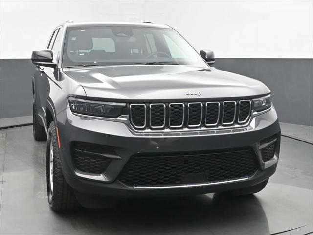 2024 Jeep Grand Cherokee Laredo 4x4