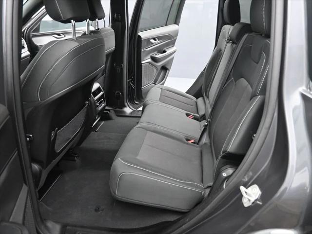 2024 Jeep Grand Cherokee Laredo 4x4