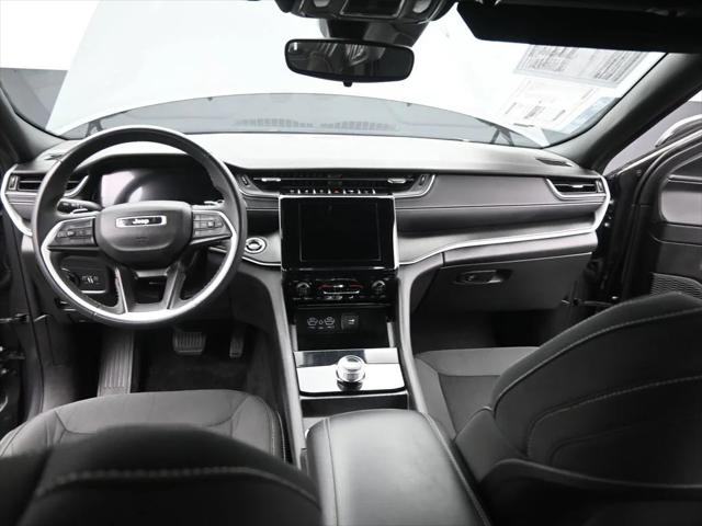 2024 Jeep Grand Cherokee Laredo 4x4