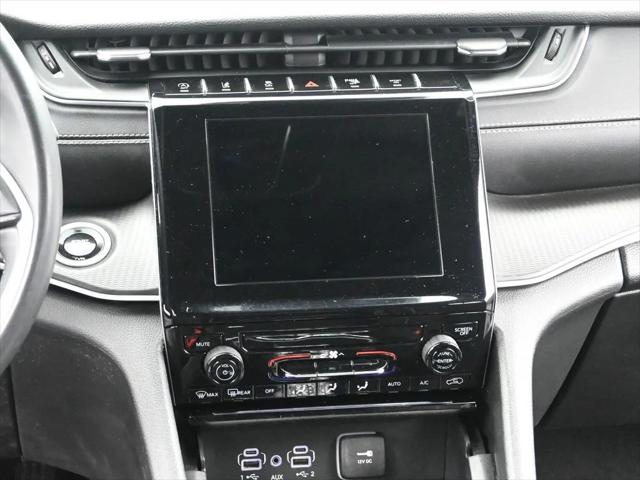 2024 Jeep Grand Cherokee Laredo 4x4