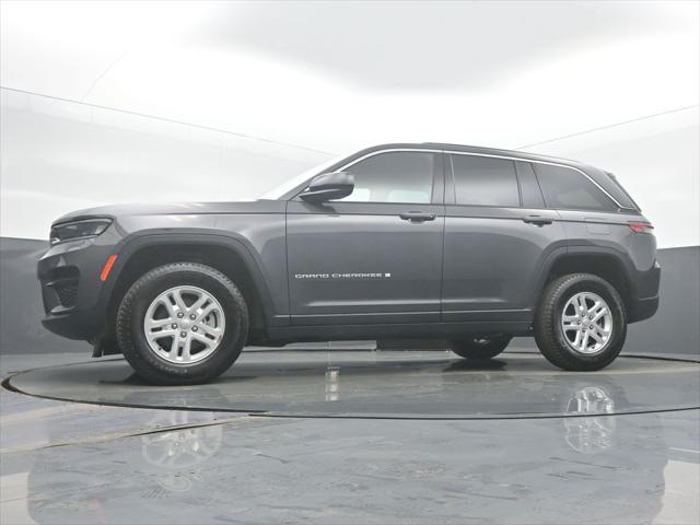 2024 Jeep Grand Cherokee Laredo 4x4