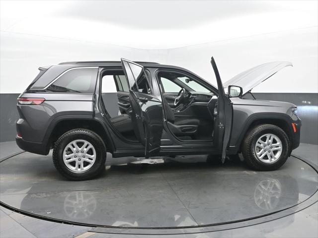 2024 Jeep Grand Cherokee Laredo 4x4