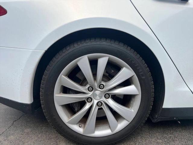 2015 Tesla Model S 85D
