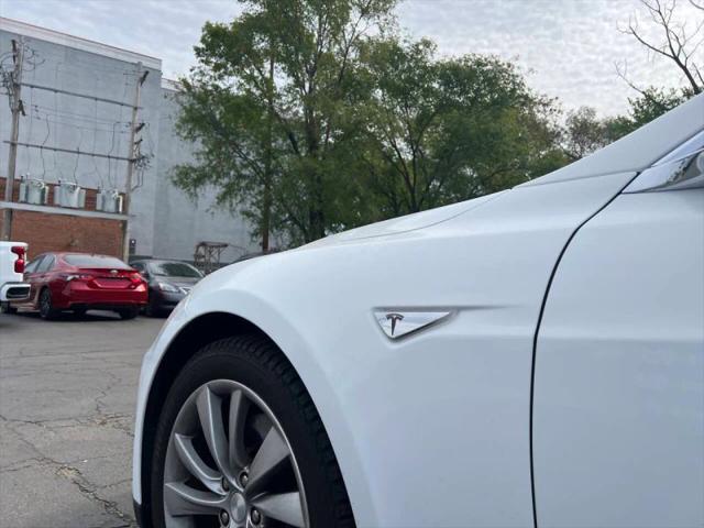 2015 Tesla Model S 85D