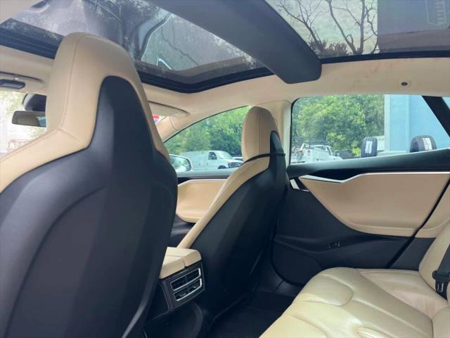 2015 Tesla Model S 85D